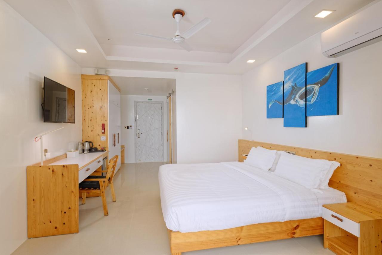 Luau Beach Inn, Maldives Фулиду Екстериор снимка
