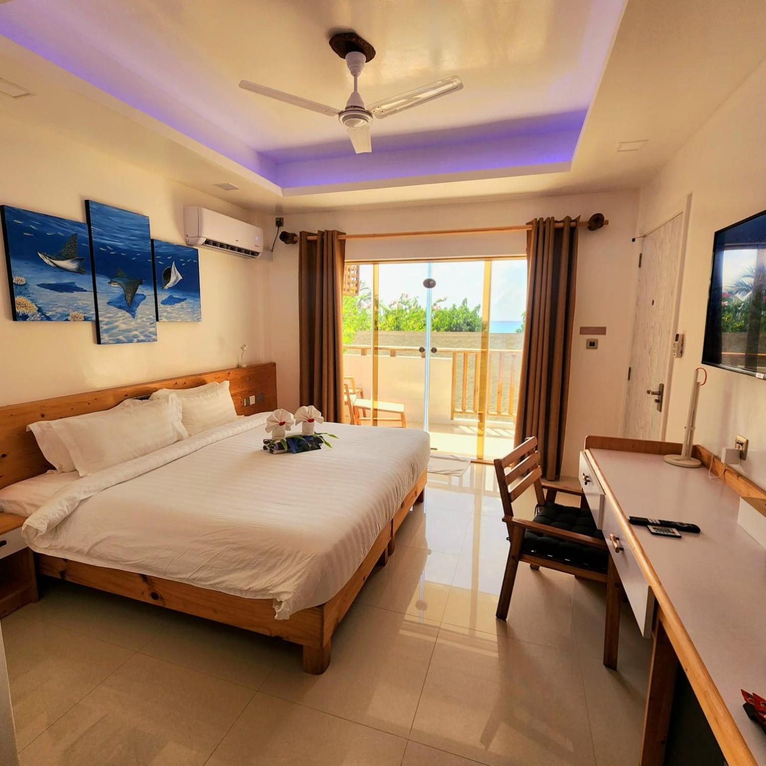 Luau Beach Inn, Maldives Фулиду Екстериор снимка