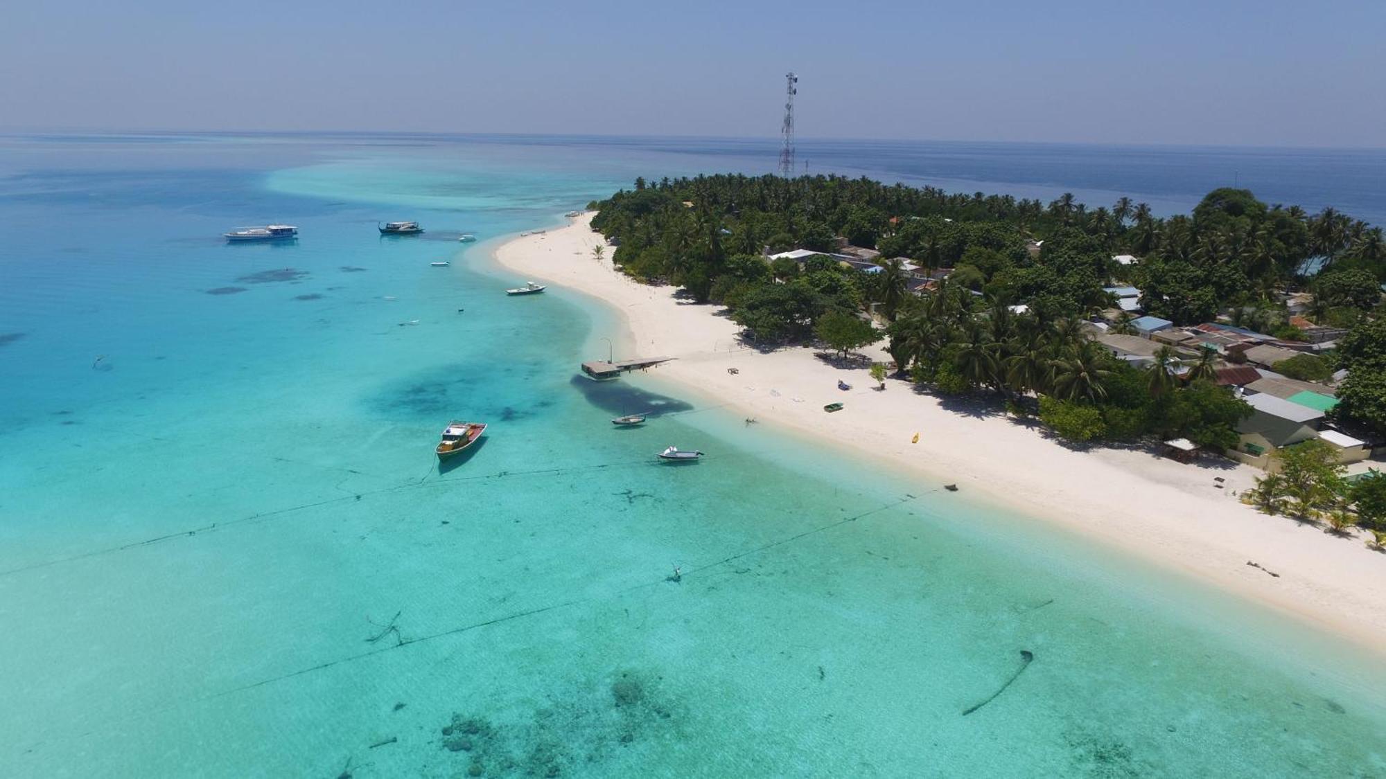 Luau Beach Inn, Maldives Фулиду Екстериор снимка